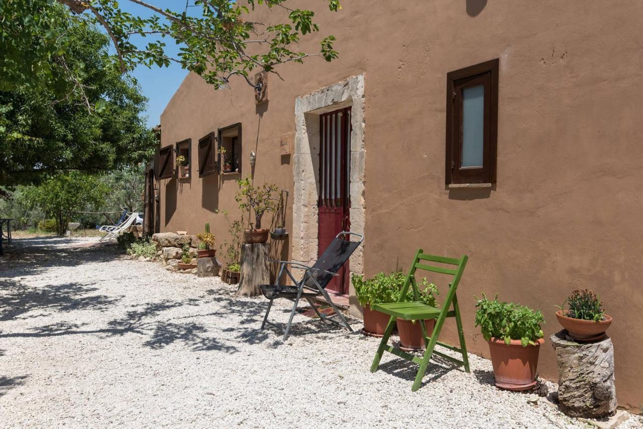 Agriturismo Terra Di Pace Noto Kültér fotó